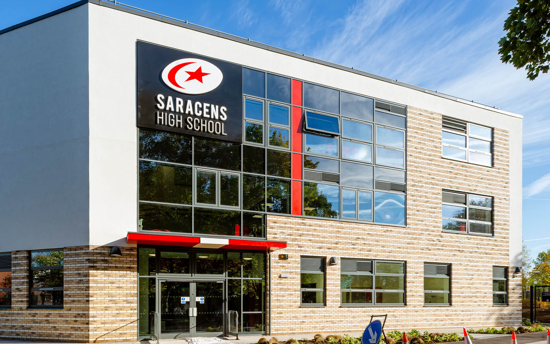 header-deep_0010_11_05610_Saracens_High_School_001
